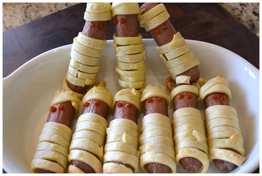 Halloween Food Ideas | Sausage Mummies