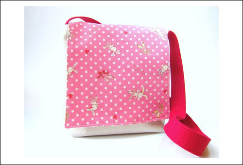 Mee A Bee children's messenger bags