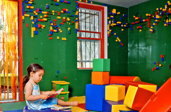 Cafe-Boo-Bah-Lego-Playroom-1